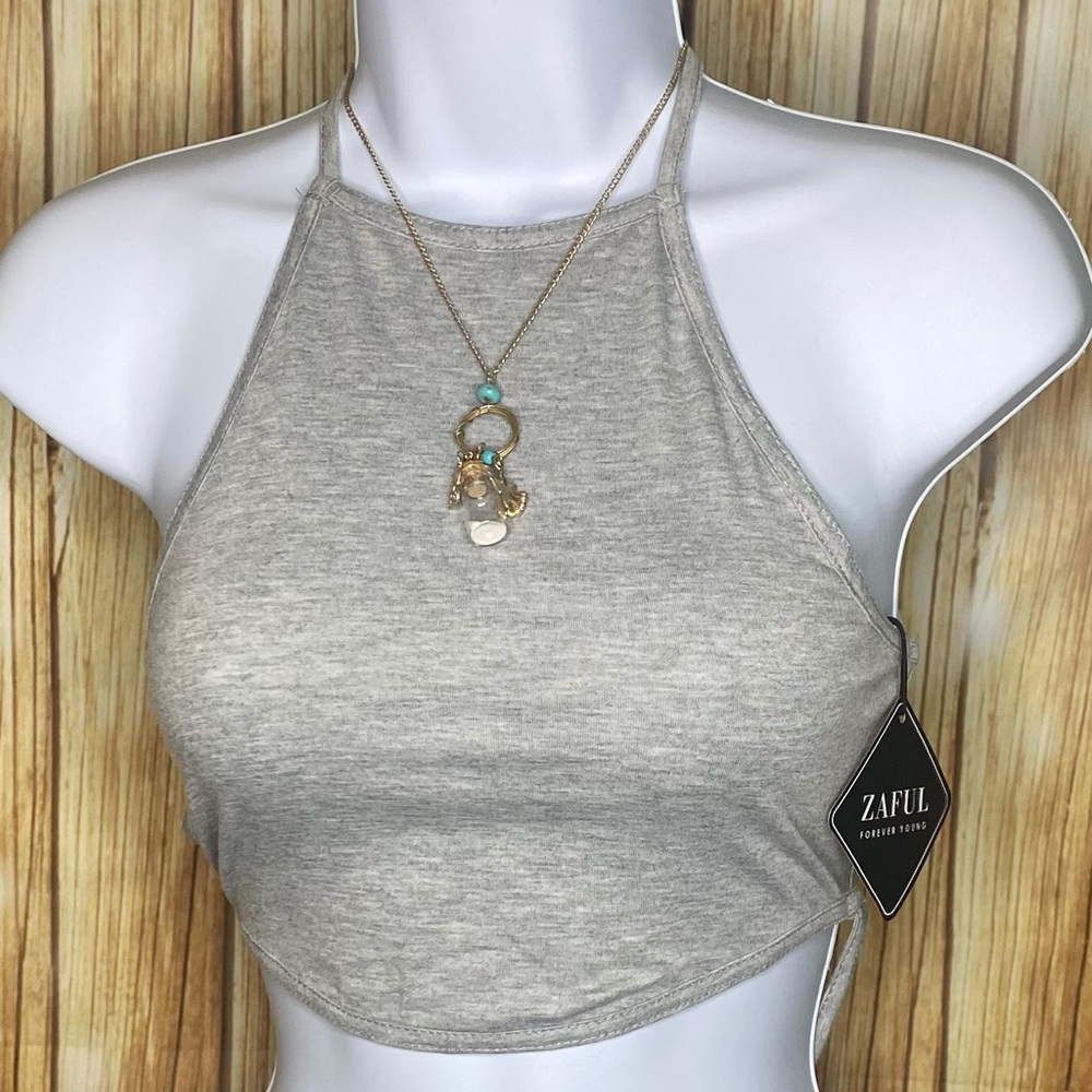 Cute lace up back tank NWT